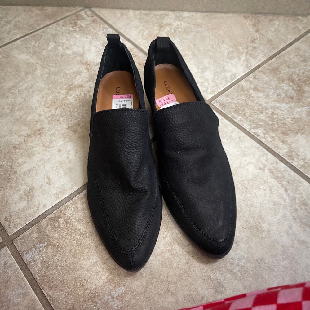Lucky Brand Mahzan Black Leather Pointed Toe NWOT Loafer Booties Womens 6M - Picture 3 of 7